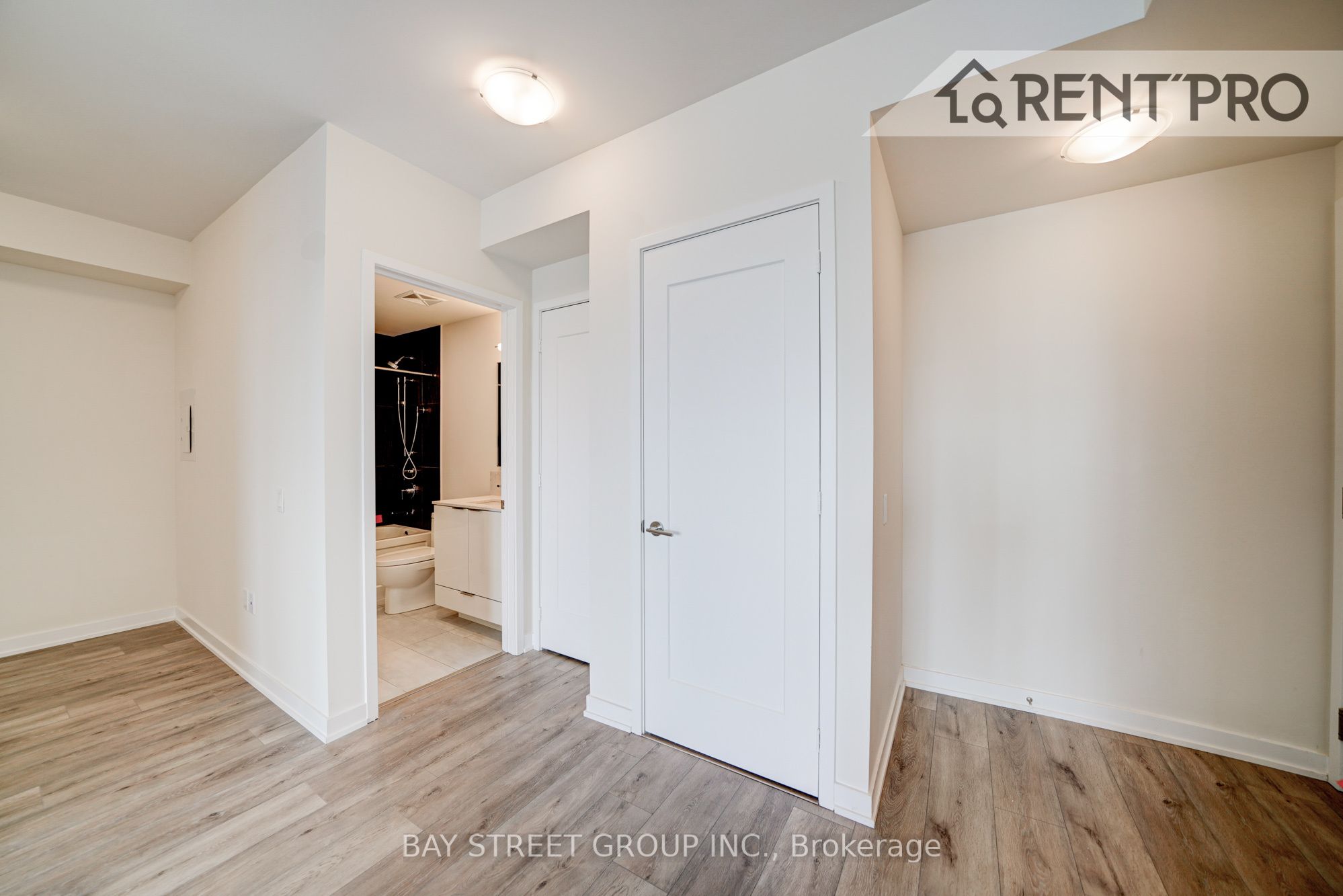 28 Freeland Street 1410, Toronto, ON M5E 0E3 photo 5