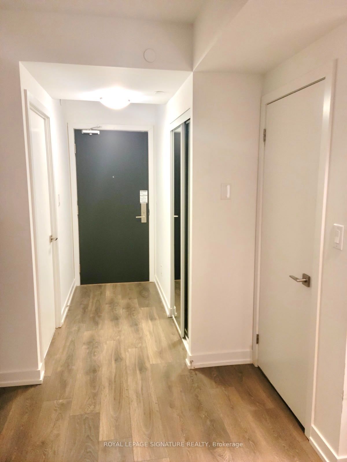 159 Wellesley Street E 1202, Toronto, ON M4Y 0H5 photo 2