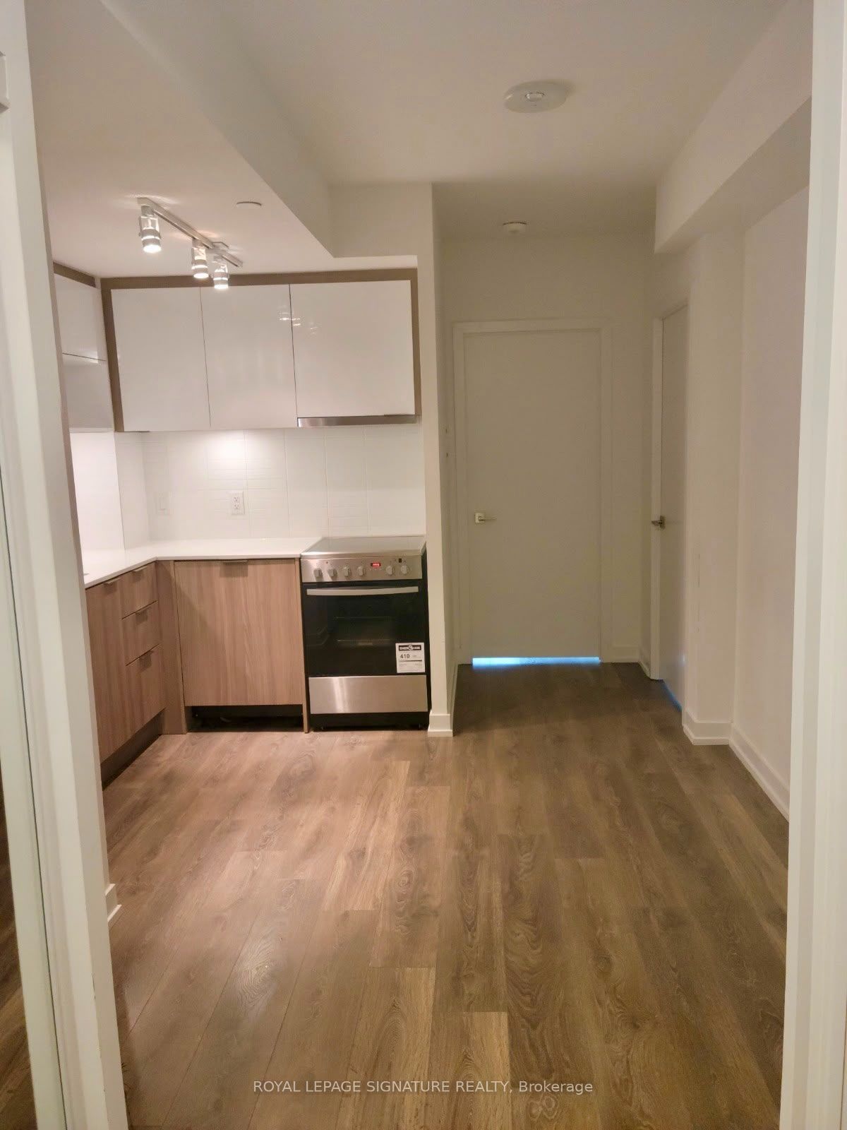 159 Wellesley Street E 1202, Toronto, ON M4Y 0H5 photo 4