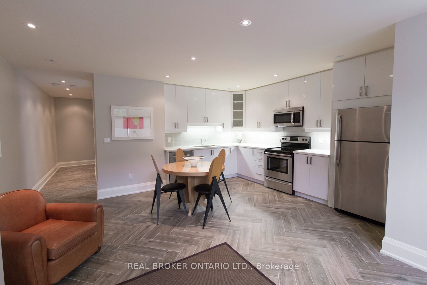 692 Mount Pleasant Road 2A, Toronto, ON M4S 2N3