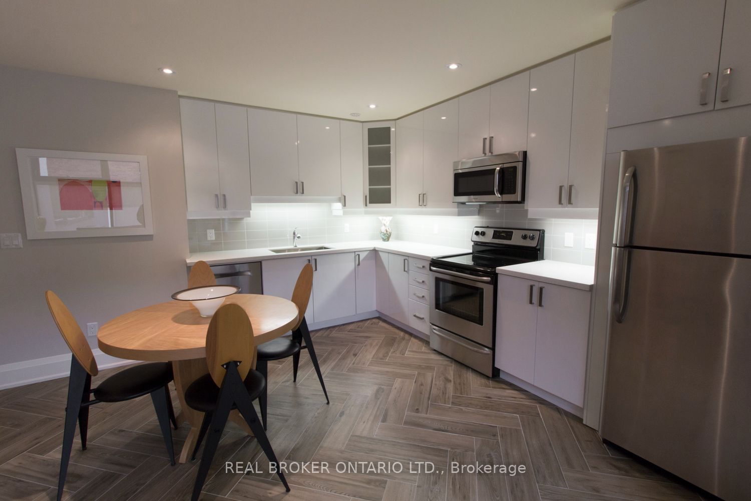 692 Mount Pleasant Road 2A, Toronto, ON M4S 2N3 photo 3