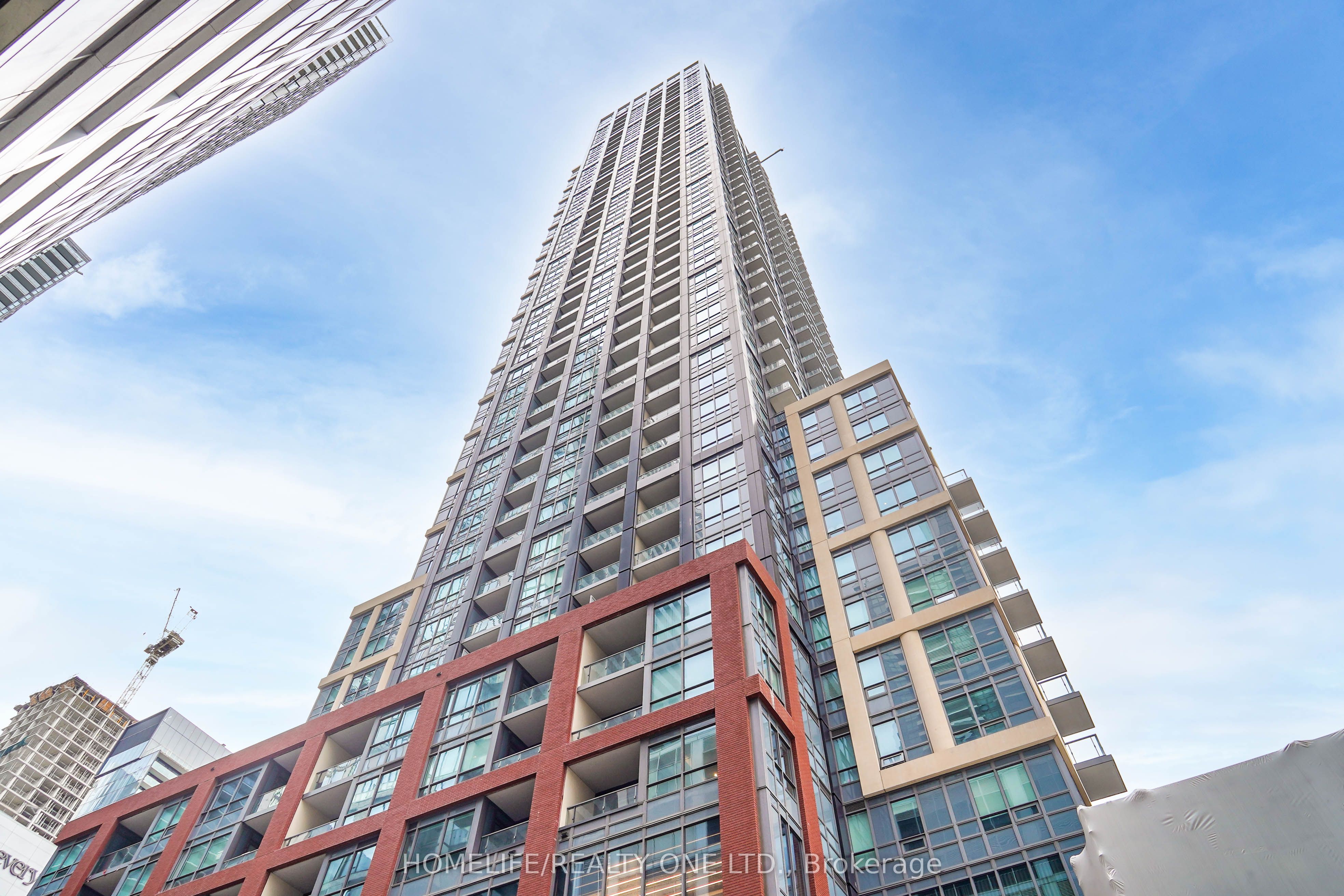 108 Peter Street 4803, Toronto, ON M5V 2G7 photo 3