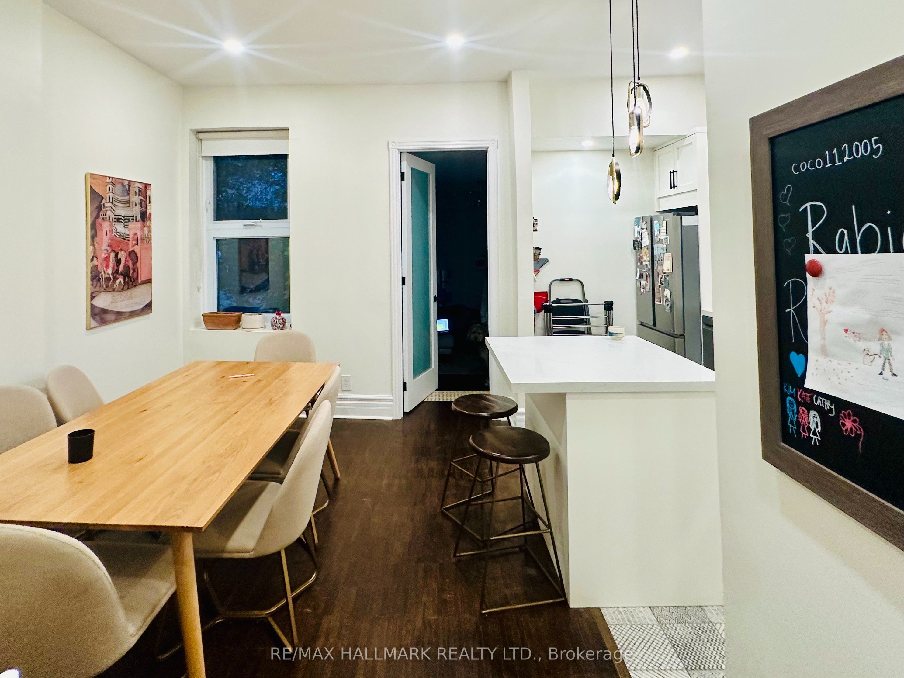 7 Bernard Avenue 2, Toronto, ON M5R 1R3 photo 4