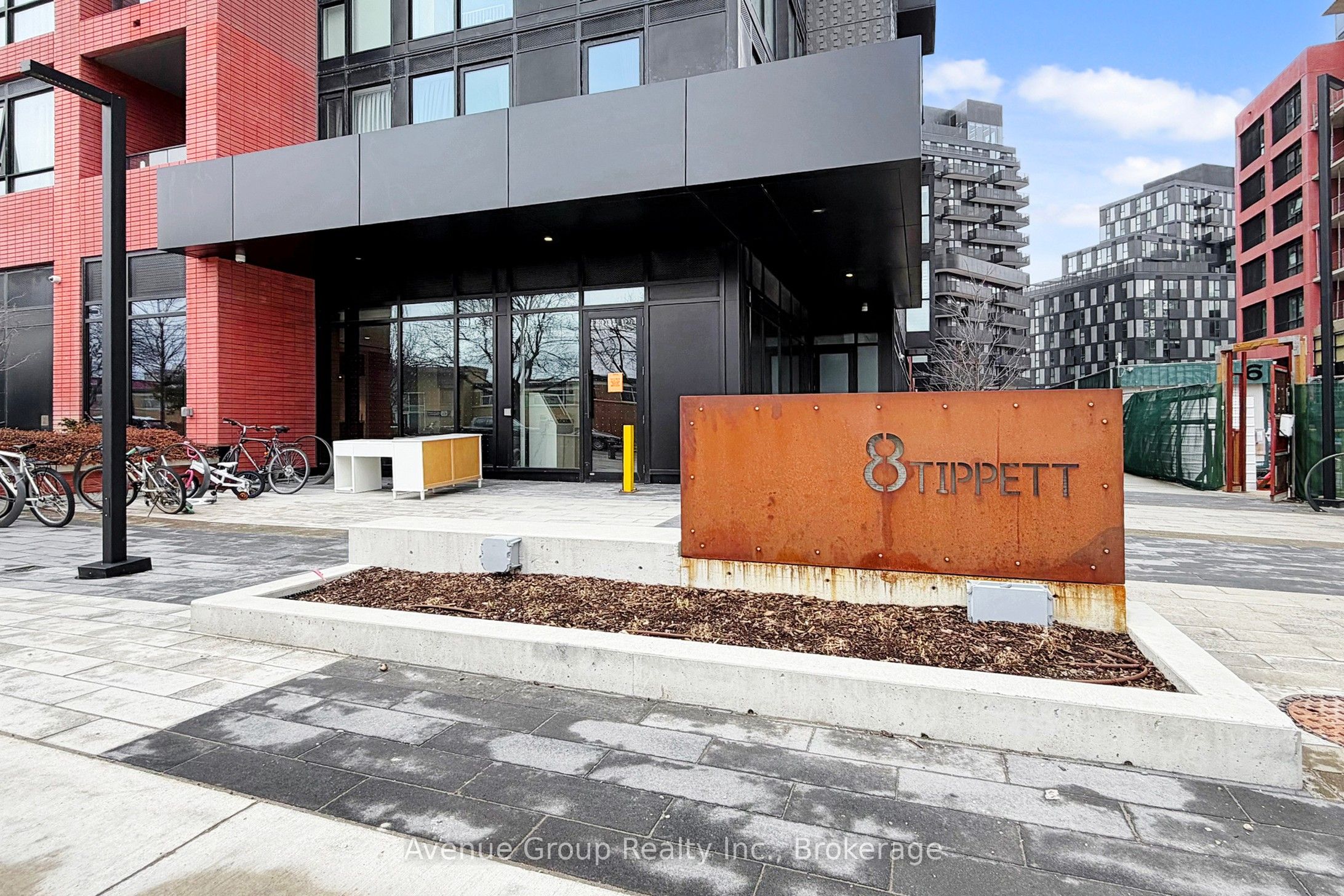 8 Tippett Road 631, Toronto, ON M3H 0E7 photo 3