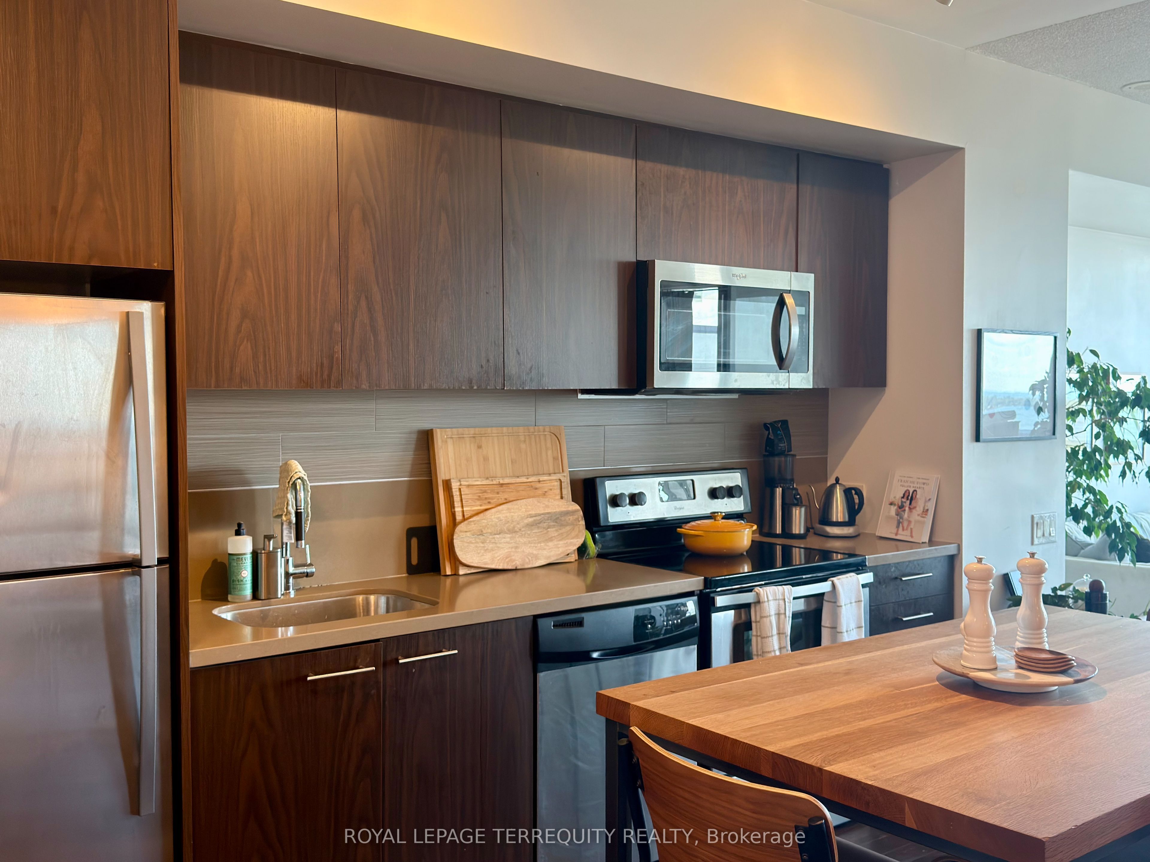 390 Cherry Street 1809, Toronto, ON M5A 0E2 photo 4