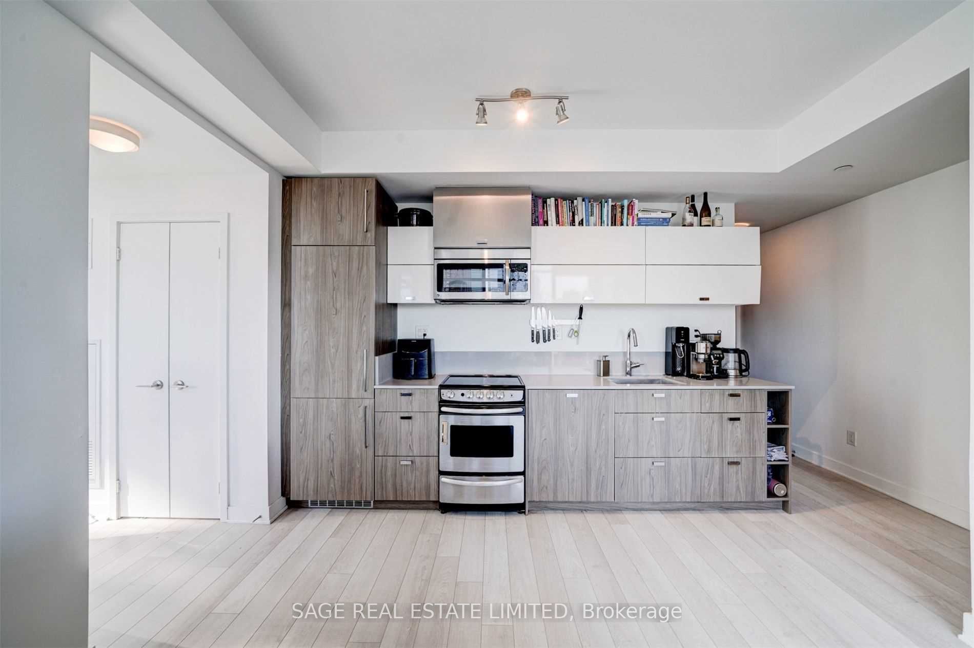290 Adelaide Street W 3310, Toronto, ON M5V 0P3 photo 4