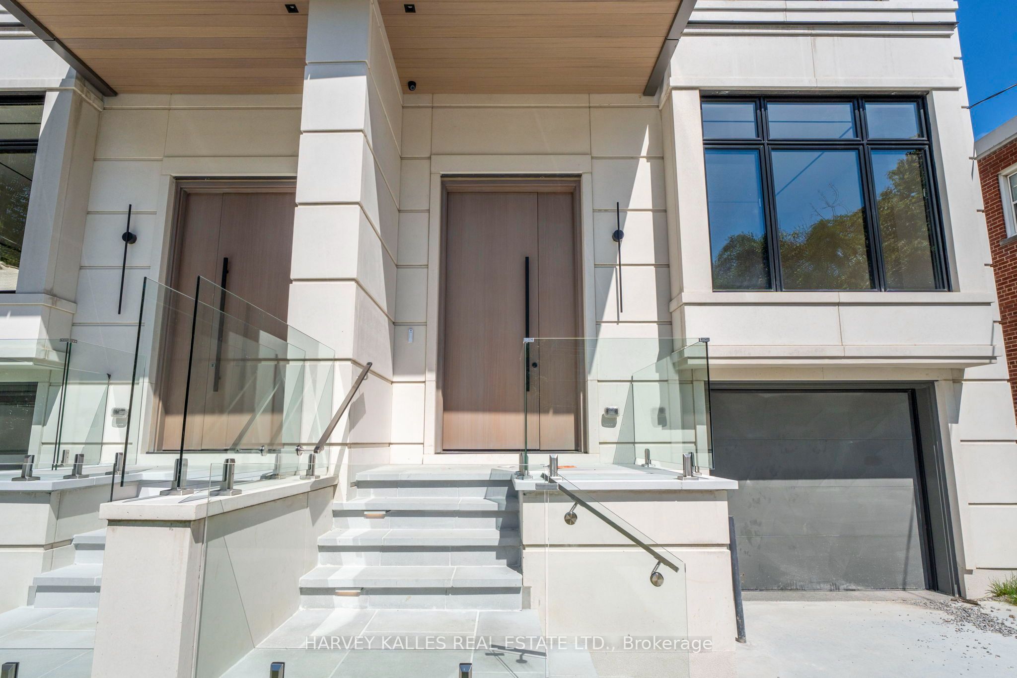 106 Heath Street W, Toronto, ON M4V 1T6 photo 3