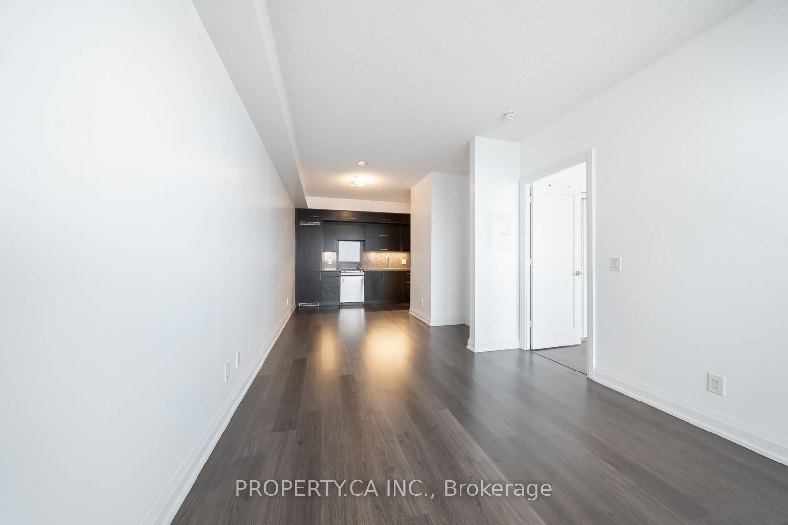 5 Sheppard Avenue E 4221, Toronto, ON M2N 7J6 photo 5