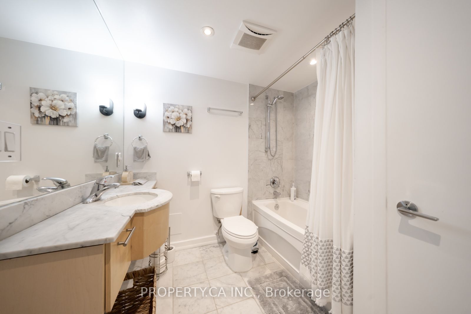 350 Wellington Street W 401, Toronto, ON M5V 3W9 photo 5