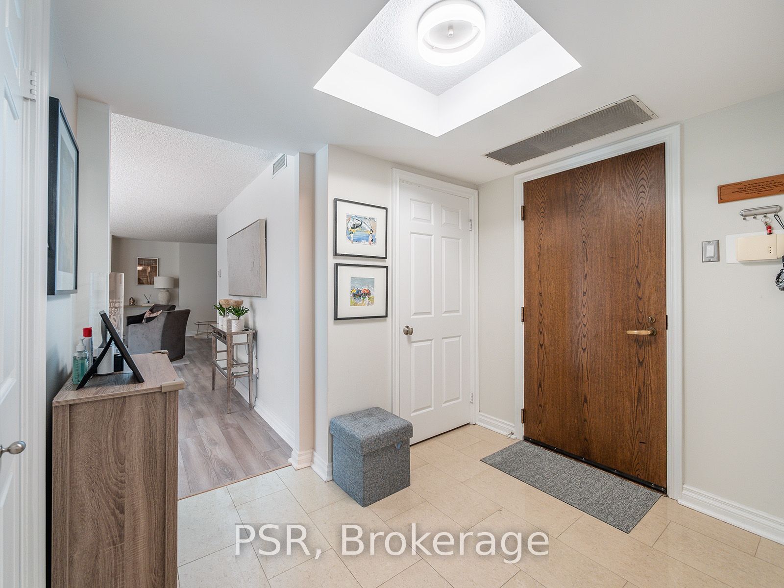 164 Cumberland Street 602, Toronto, ON M5R 1A8 photo 4