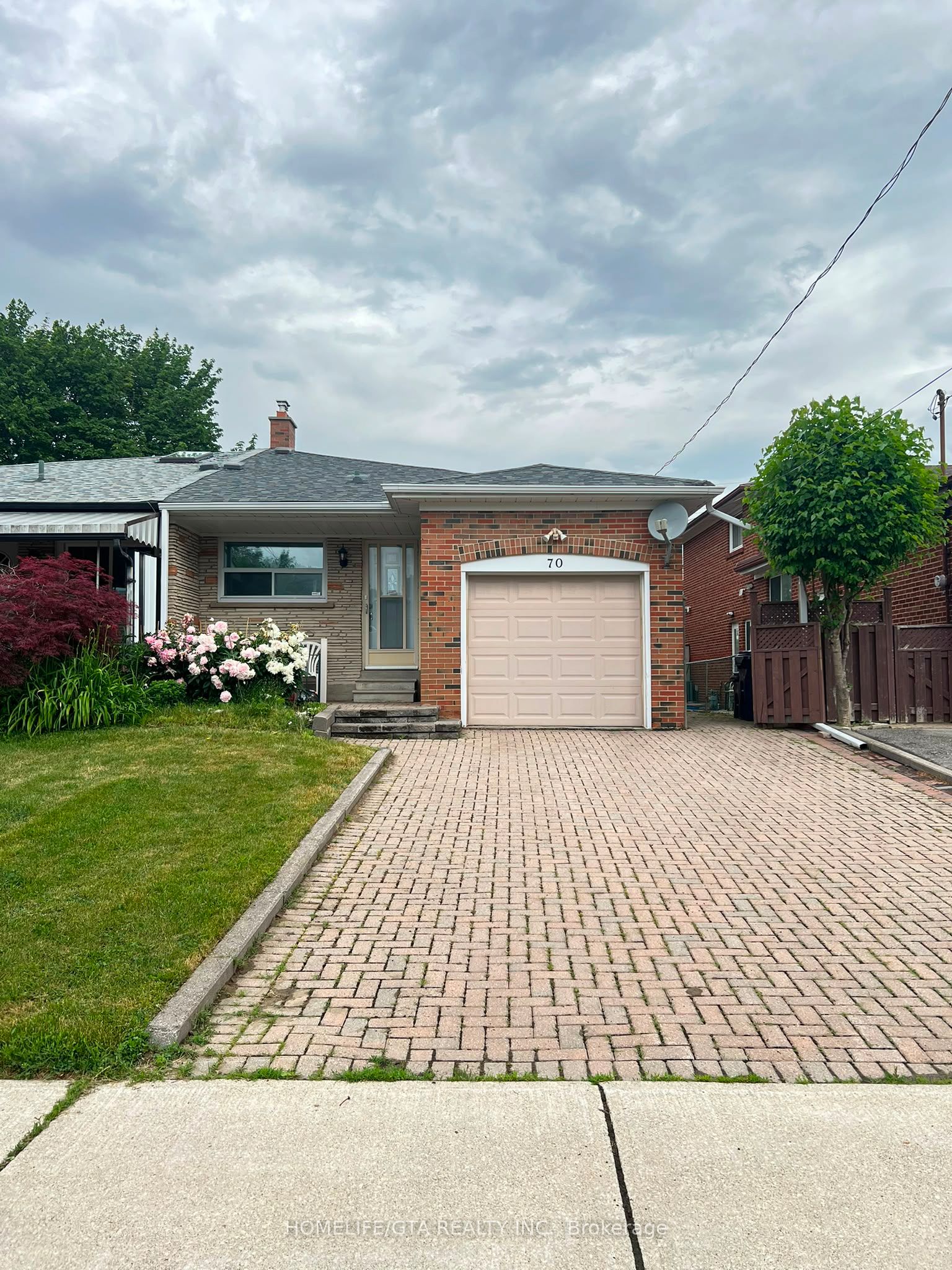 70 Tanjoe Crescent, Toronto, ON M2M 1P7