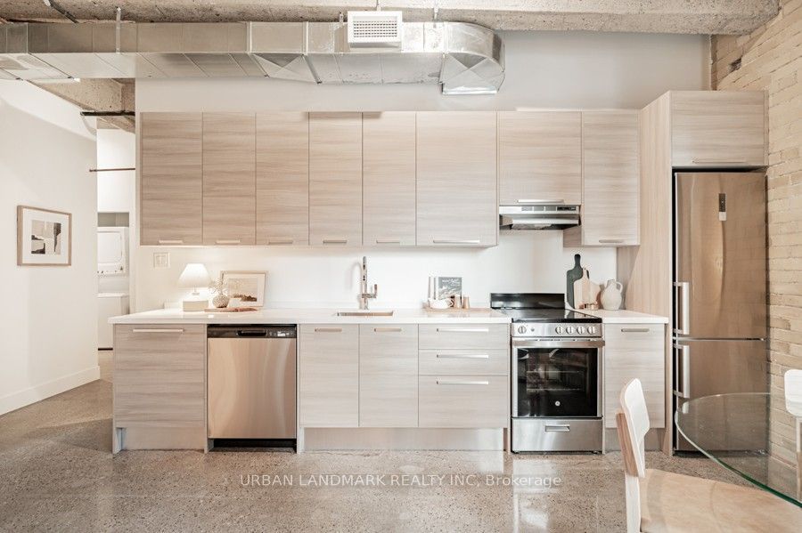 9 St. Nicholas Street 501, Toronto, ON M4Y 1W5 photo 5