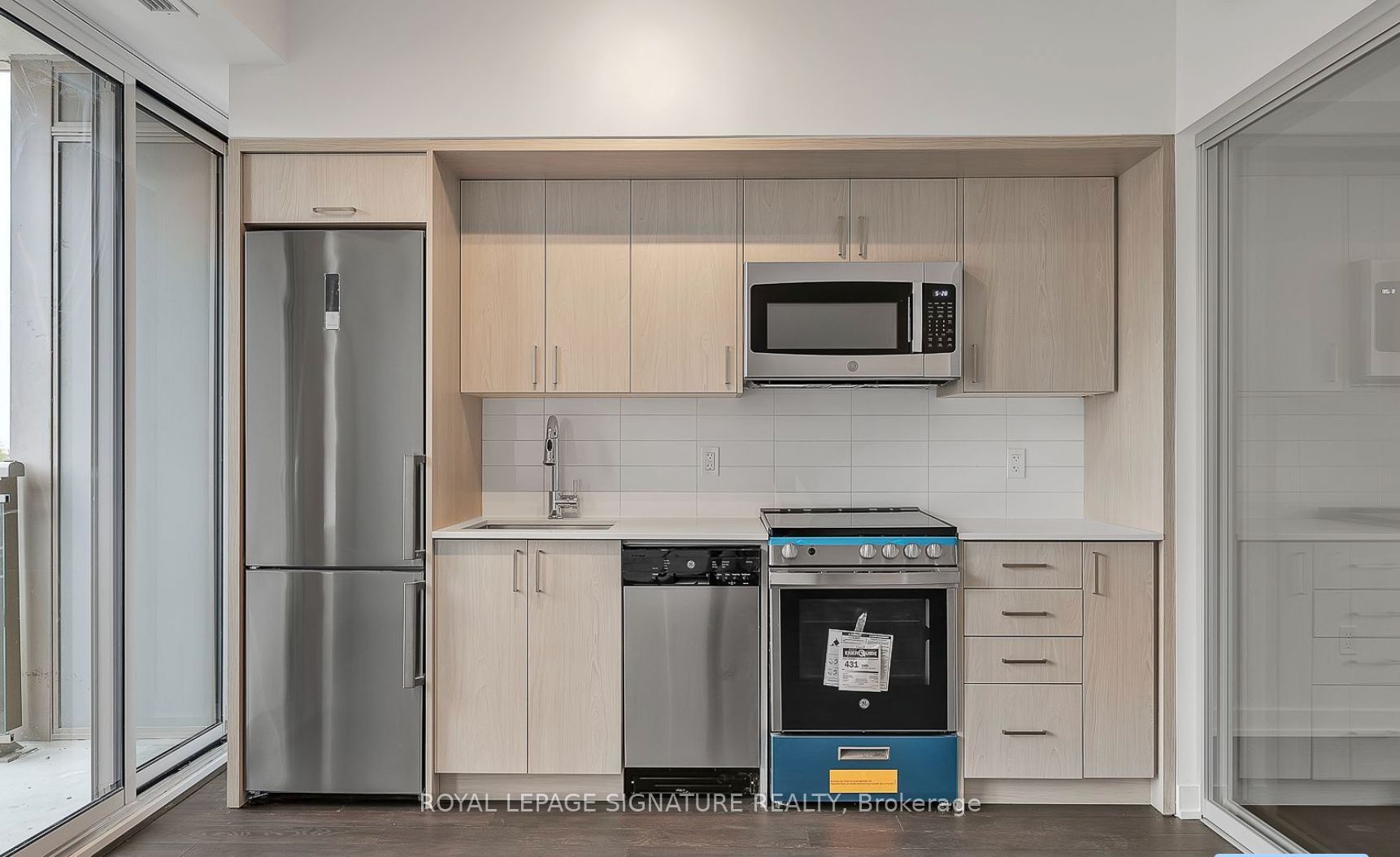 1 Cardiff Road E 608, Toronto, ON M4P 1N3 photo 4