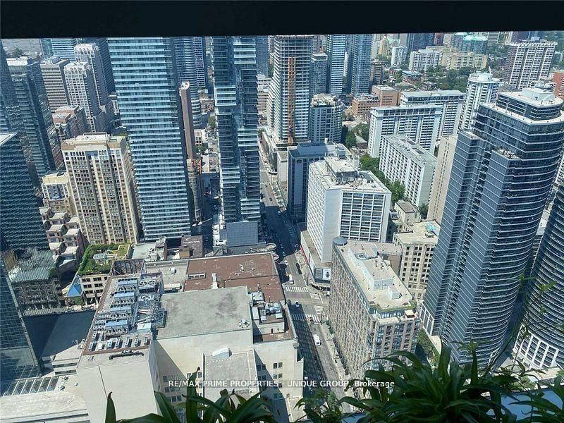 386 Yonge Street 5316, Toronto, ON M5B 0A5