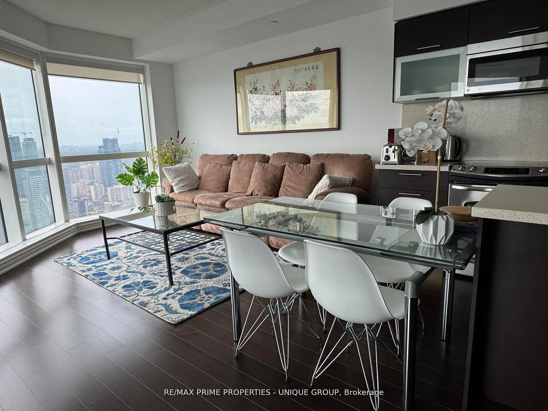 386 Yonge Street 5316, Toronto, ON M5B 0A5 photo 5