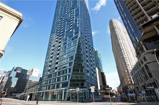 8 The Esplanade 1811, Toronto, ON M5E 0A6