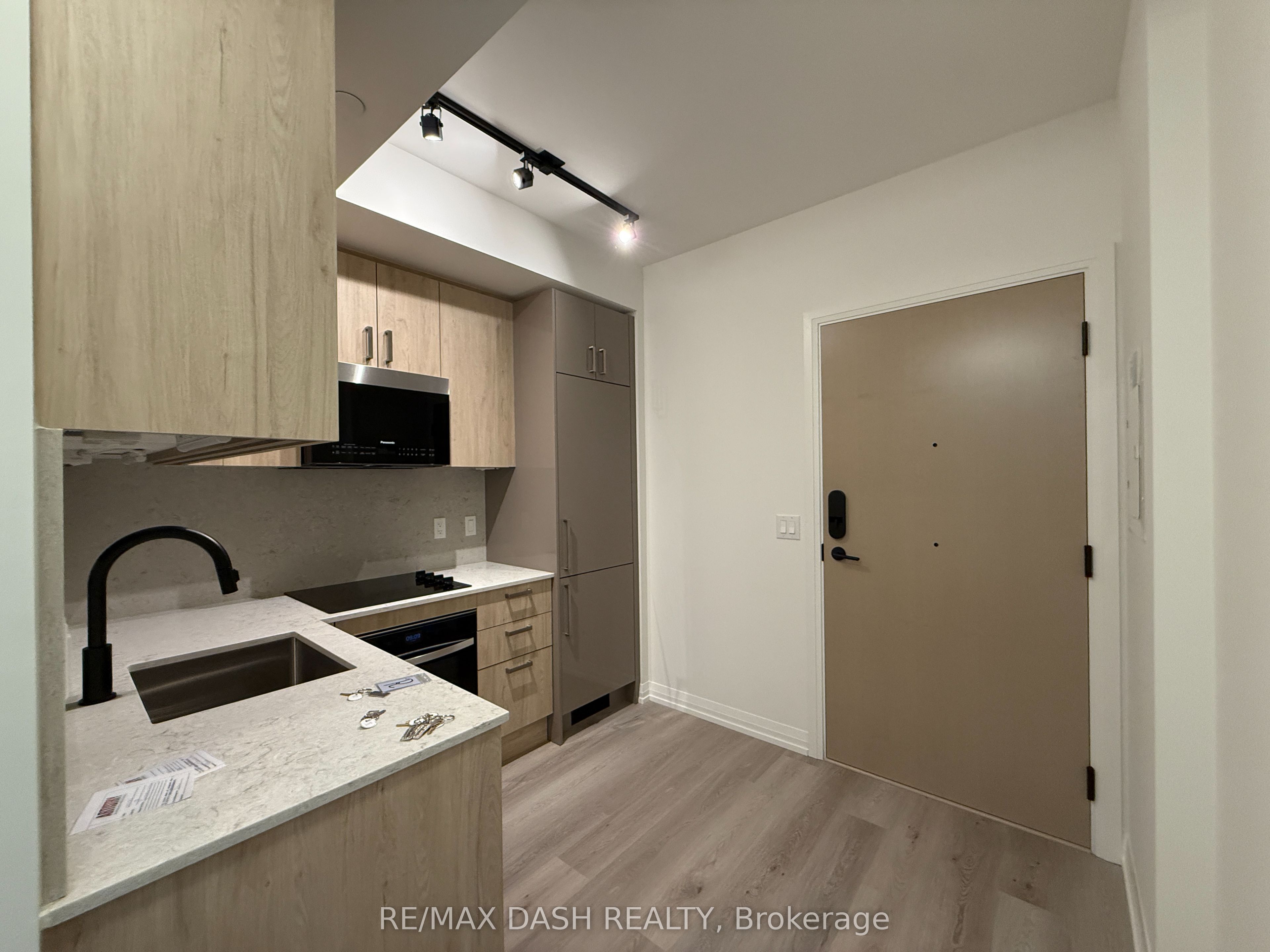 280 Dundas Street W 712, Toronto, ON M5T 0E3 photo 3