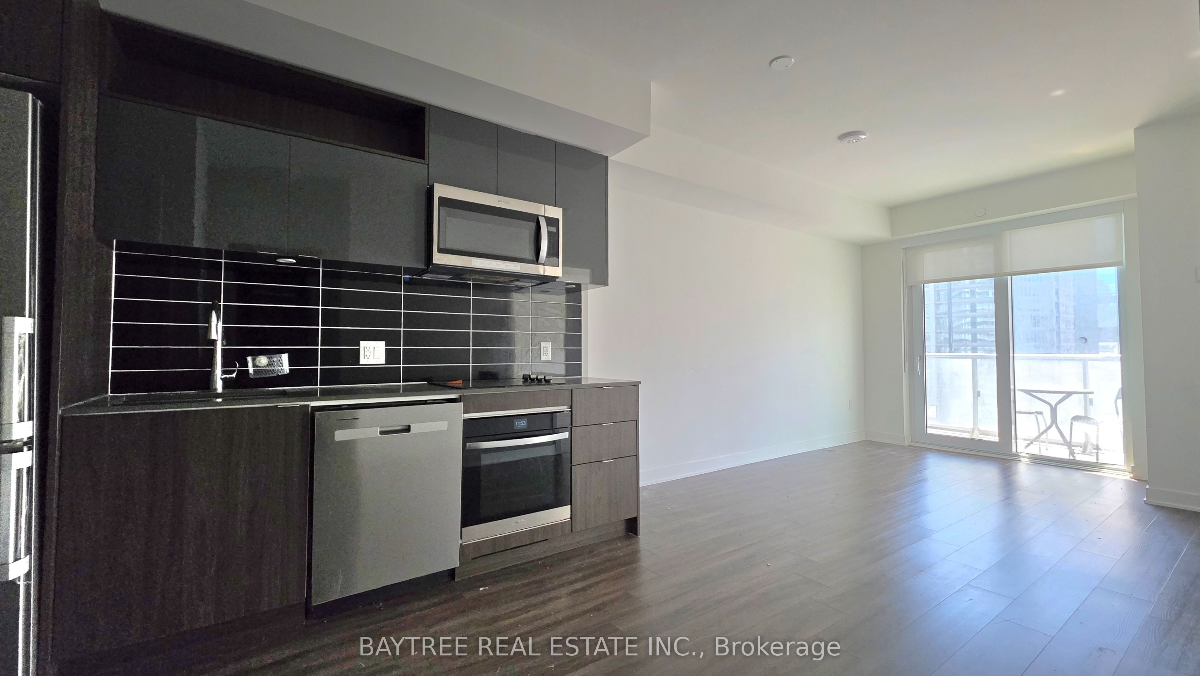 100 Dalhousie Street 1608, Toronto, ON M5B 0C7