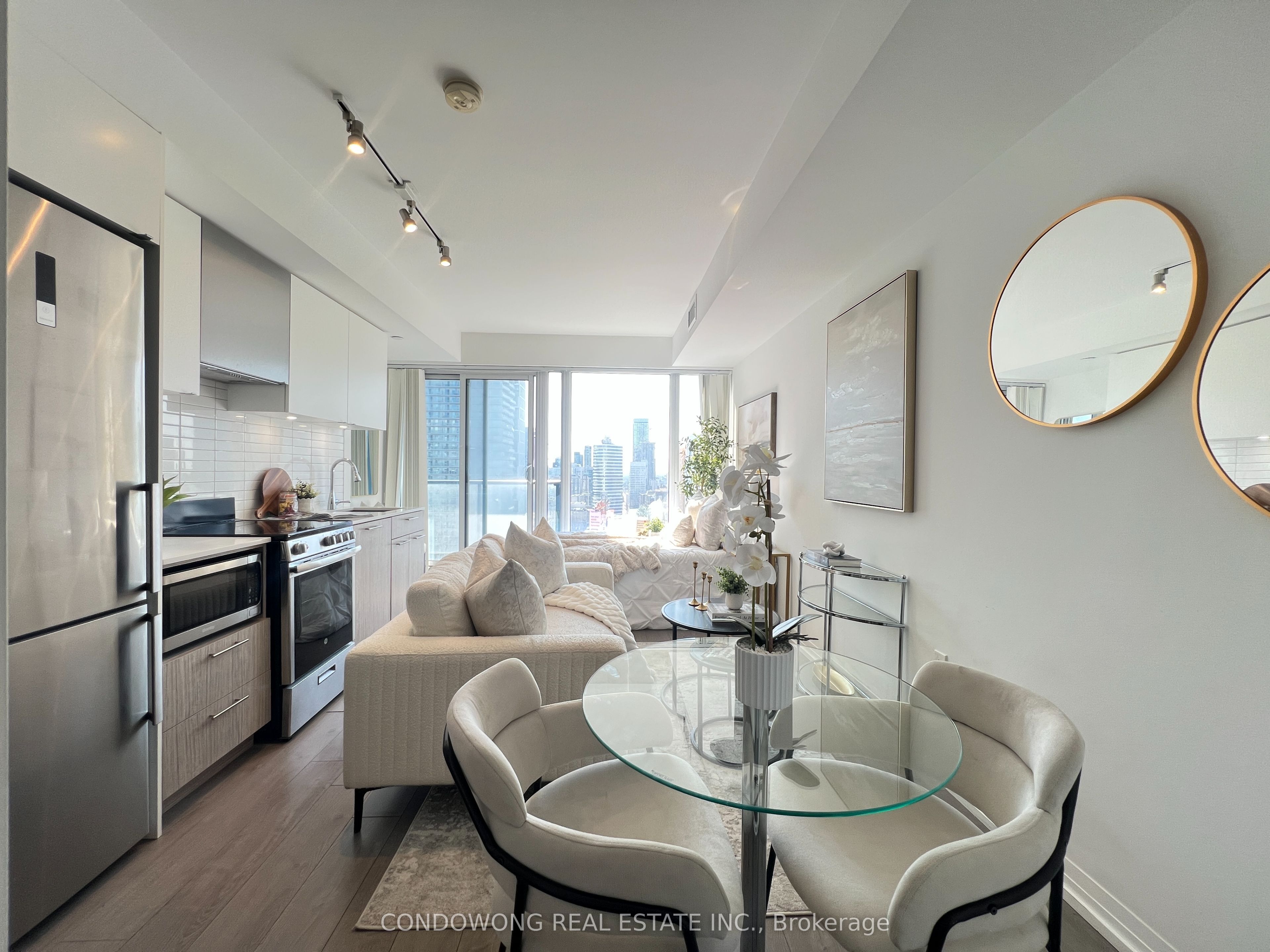 251 Jarvis Street 3007, Toronto, ON M5B 0C3