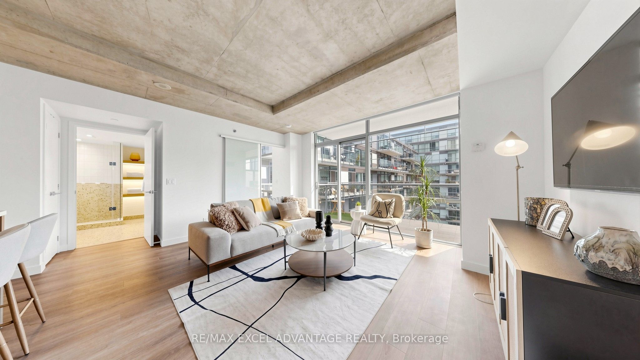 55 Stewart Street 829, Toronto, ON M5V 2V1 photo 5