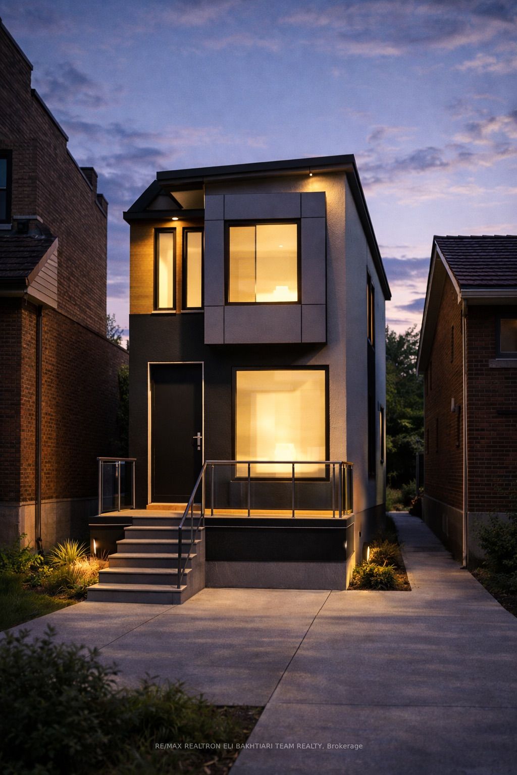 233 Robina Avenue, Toronto, ON M6C 3Y9 photo 2