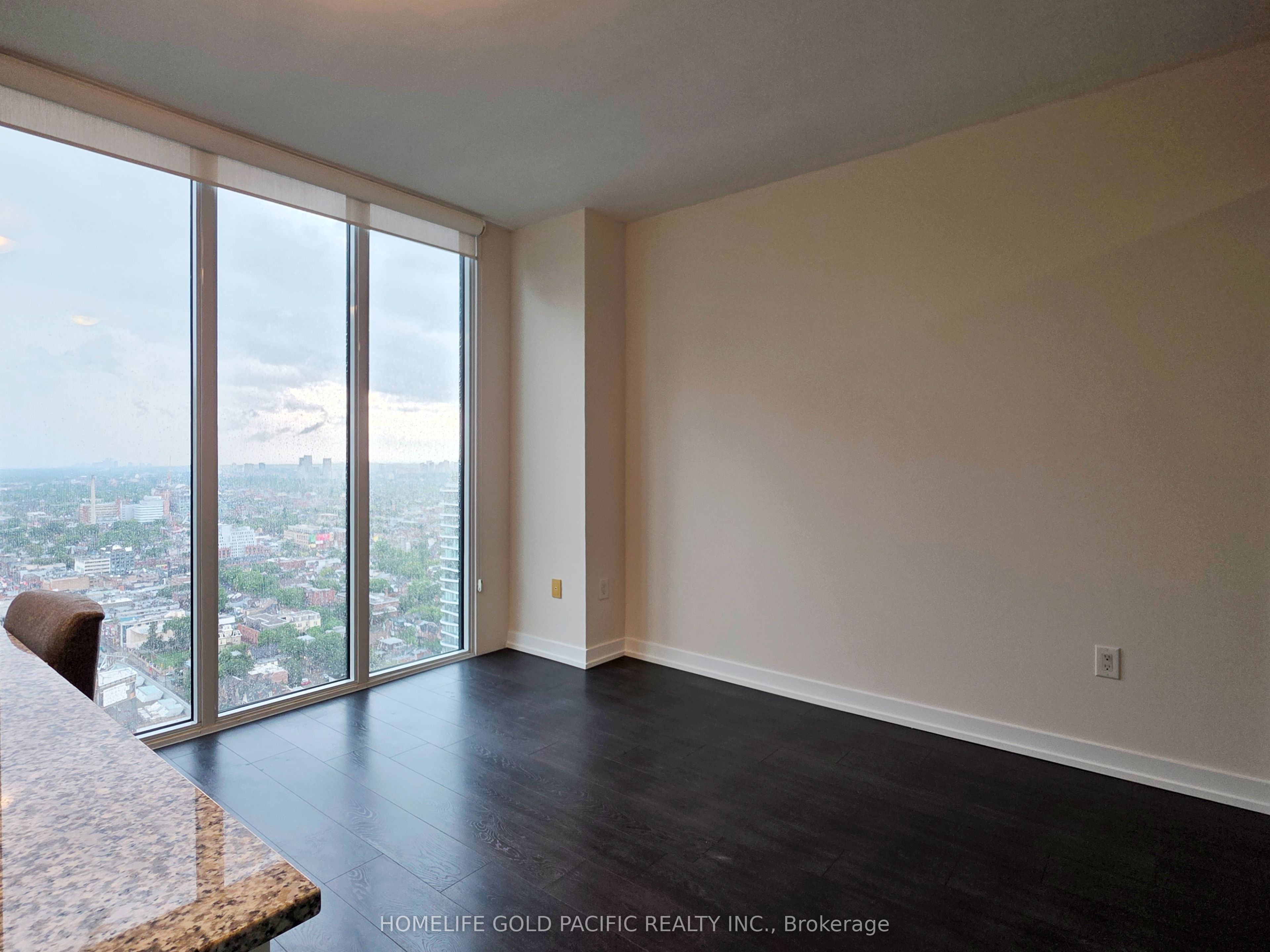 426 University Avenue 3901, Toronto, ON M5G 1S9 photo 4