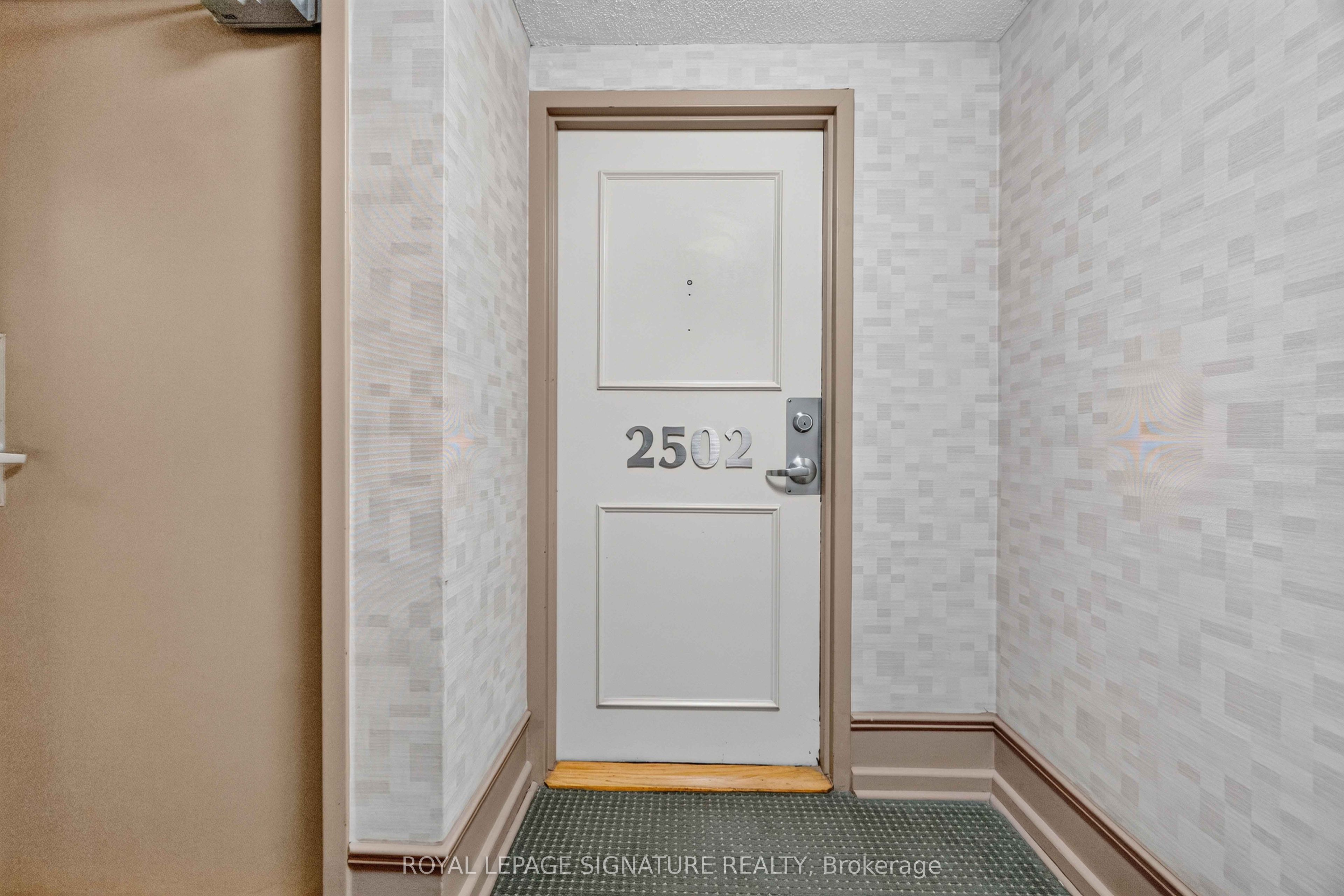 715 Don Mills Road 2502, Toronto, ON M3C 1S5 photo 4