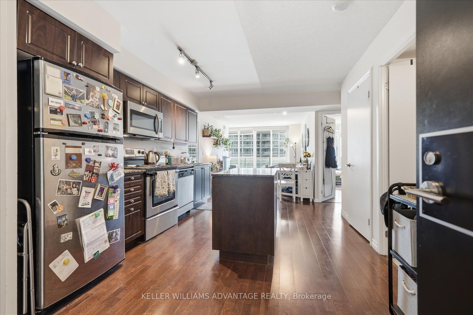 209 Fort York Boulevard 1170, Toronto, ON M5V 4A1 photo 3