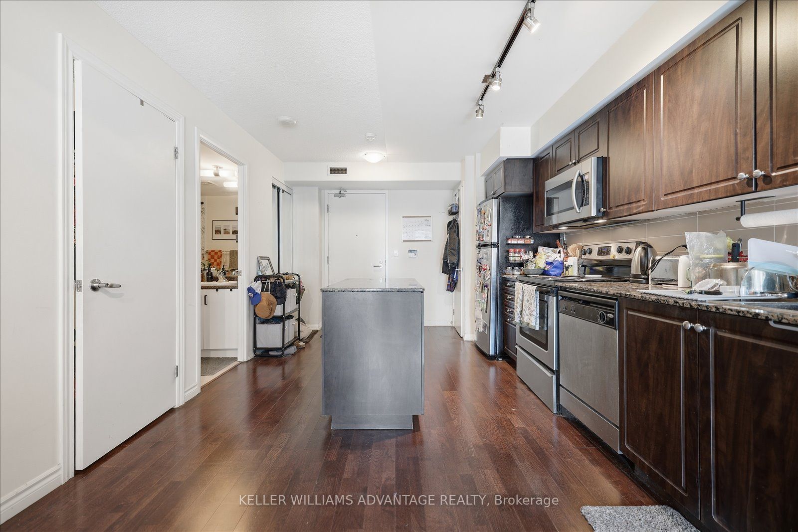 209 Fort York Boulevard 1170, Toronto, ON M5V 4A1 photo 4