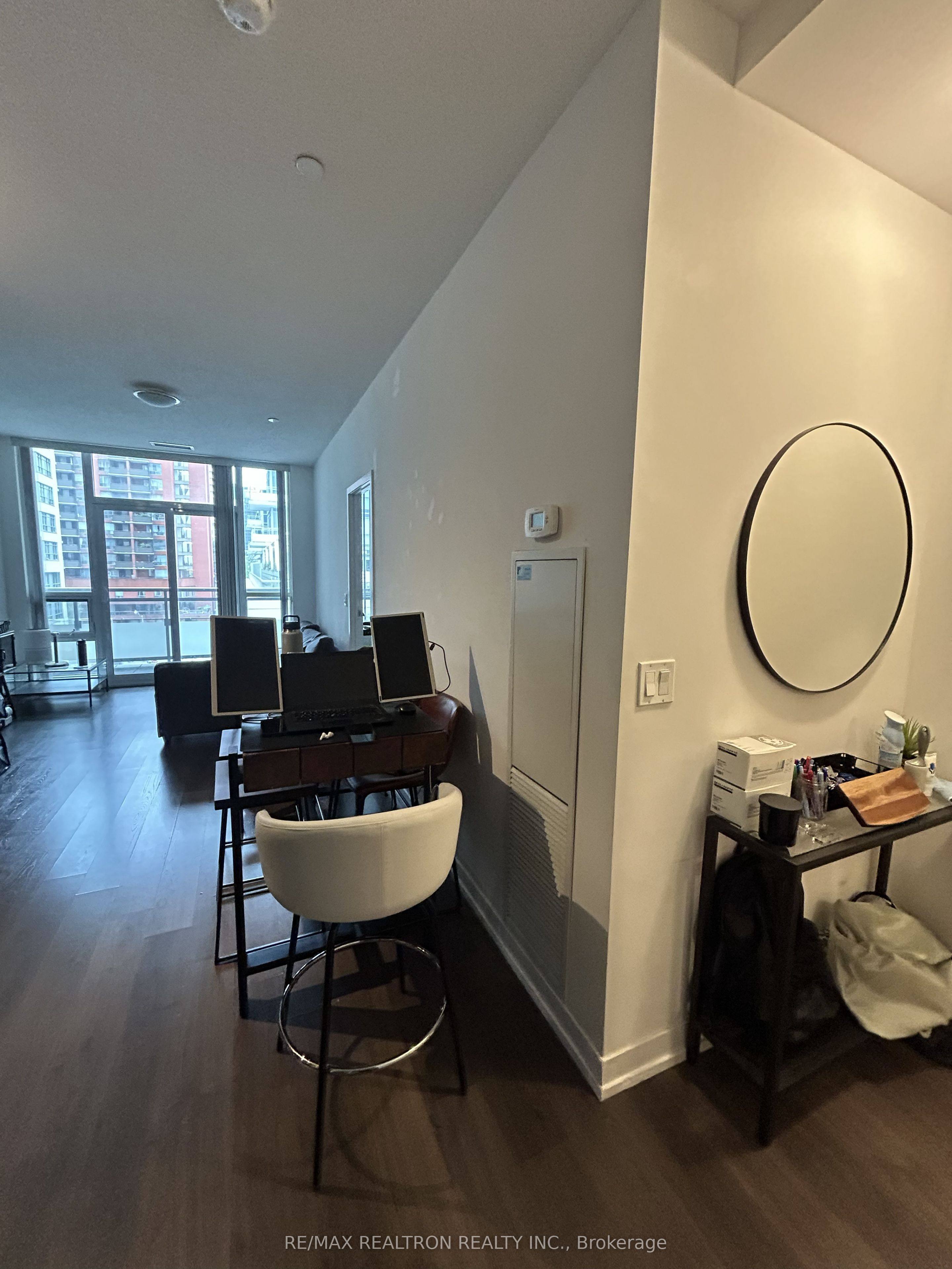 98 Lillian Street 427, Toronto, ON M4S 0A5 photo 5