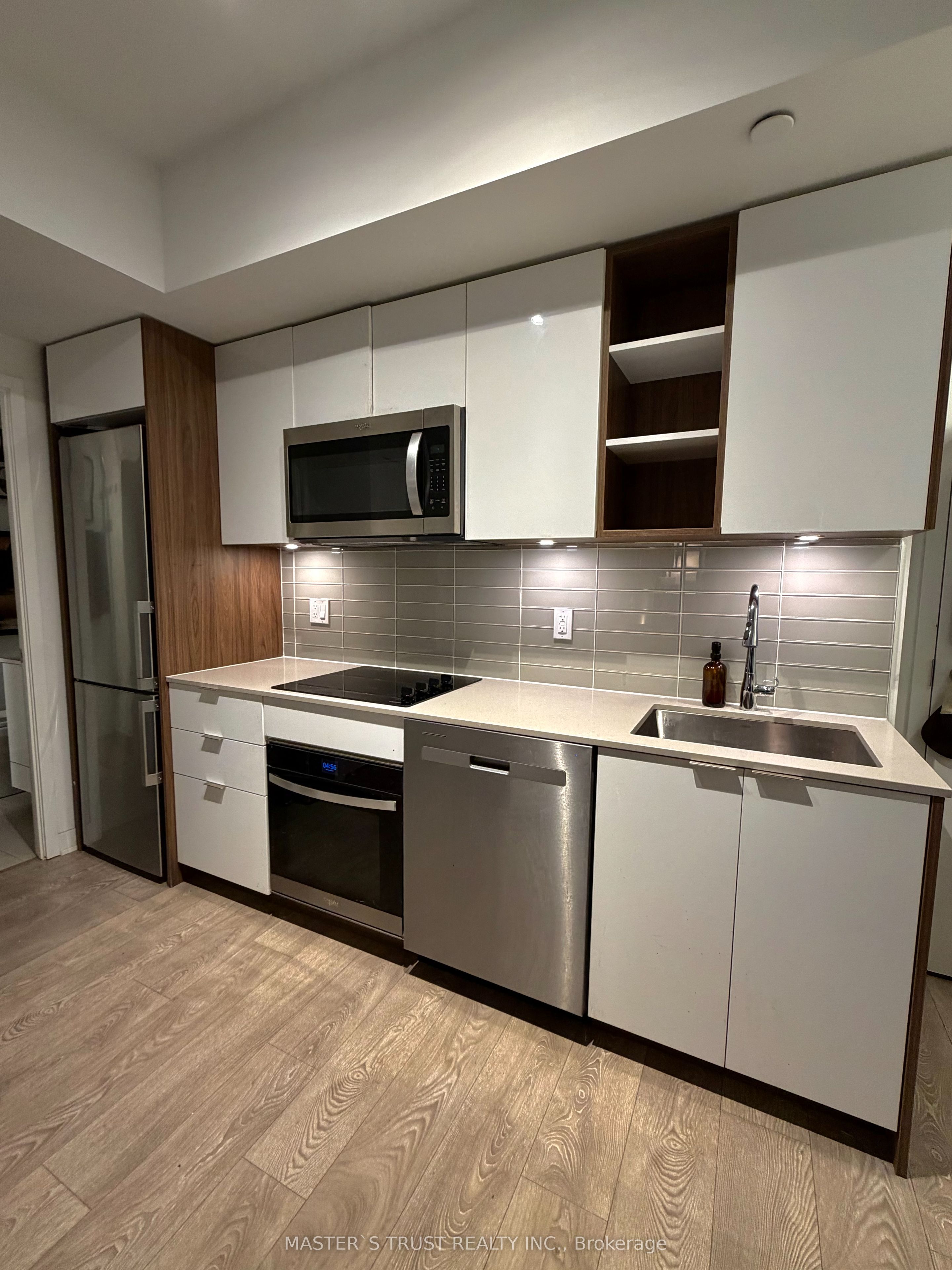 543 Richmond Street W 710, Toronto, ON M5V 0W9