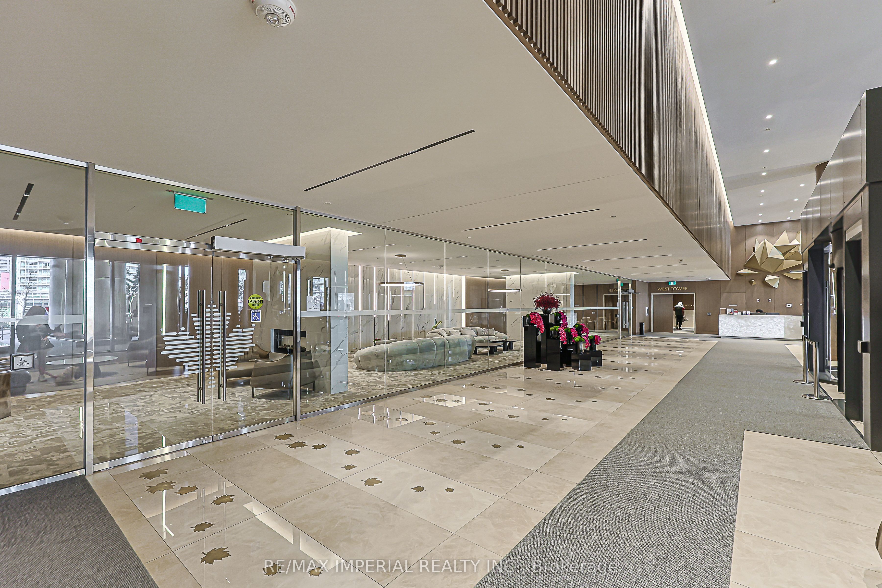 1 Concord Cityplace Way 3510, Toronto, ON M5V 0X3 photo 4