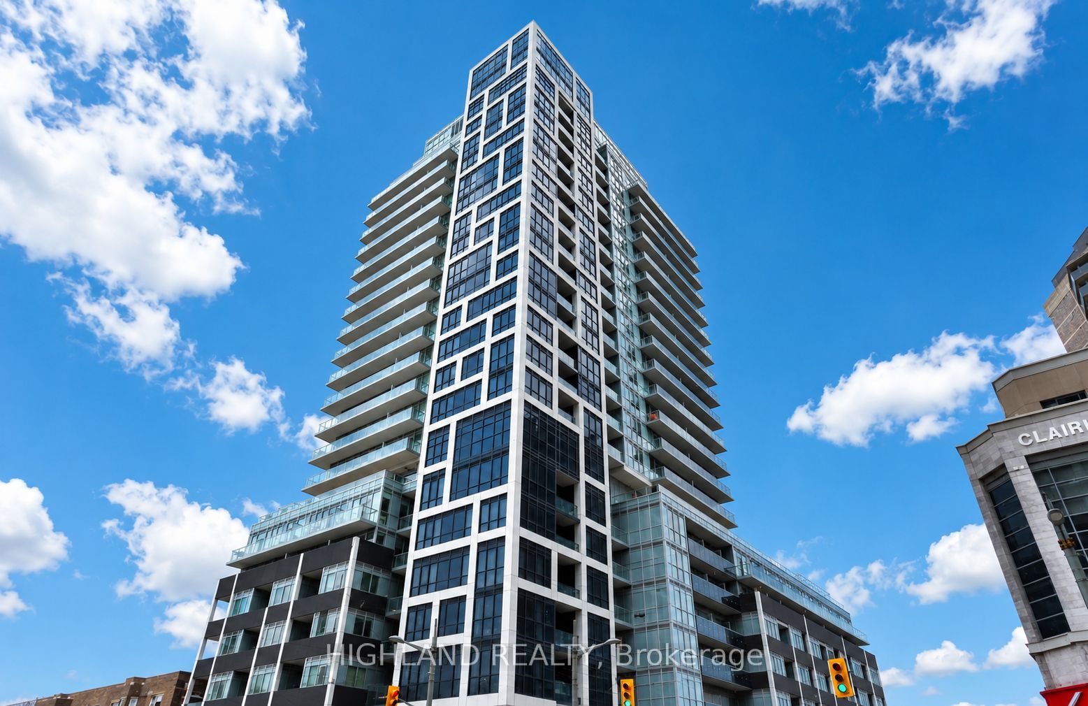 501 St Clair Avenue W 1210, Toronto, ON M5P 0A2