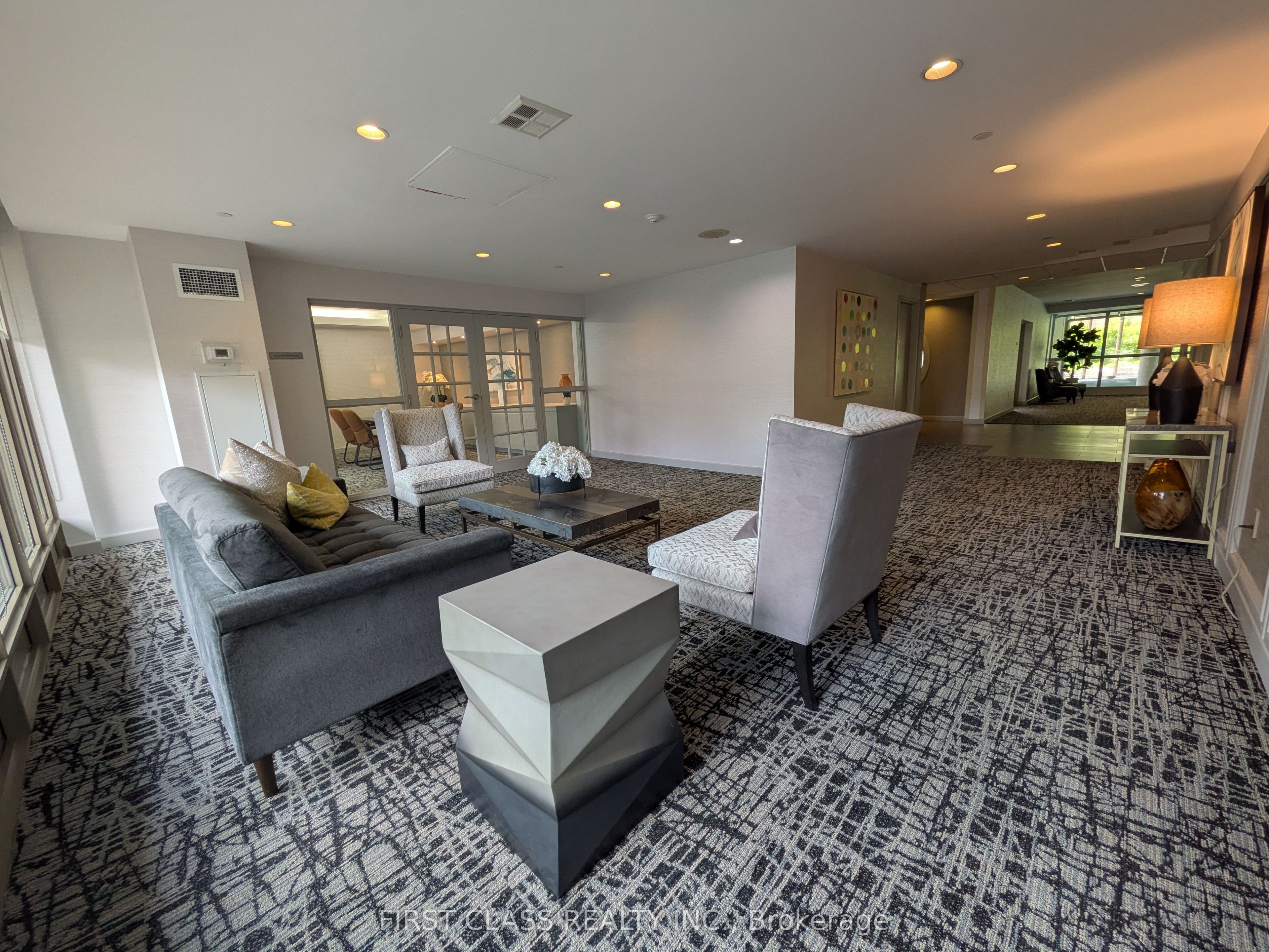 15 Maitland Place 1903, Toronto, ON M4Y 2X3 photo 5