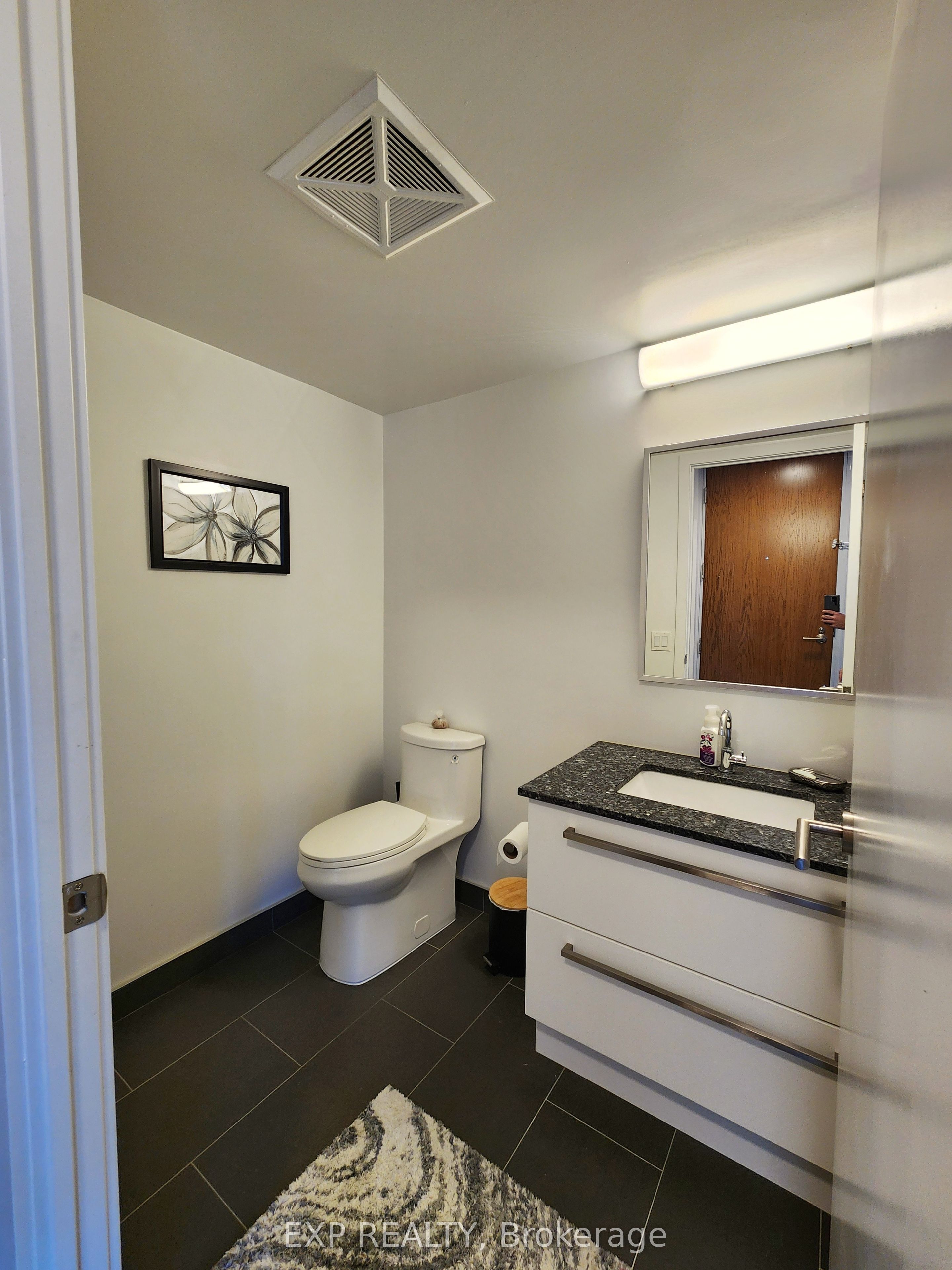 106 Varna Drive 7, Toronto, ON M6A 0C8 photo 4