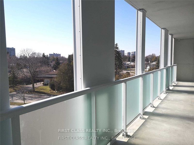 188 Fairview Mall Drive 311, Toronto, ON M2J 0H7 photo 2
