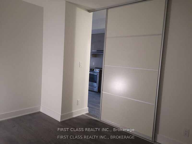 188 Fairview Mall Drive 311, Toronto, ON M2J 0H7 photo 3