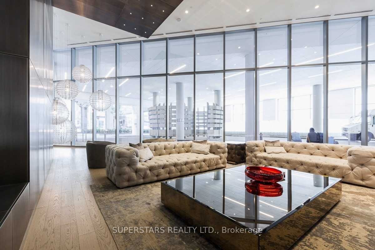 100 Harbour Street 1511, Toronto, ON M5J 0B5 photo 3