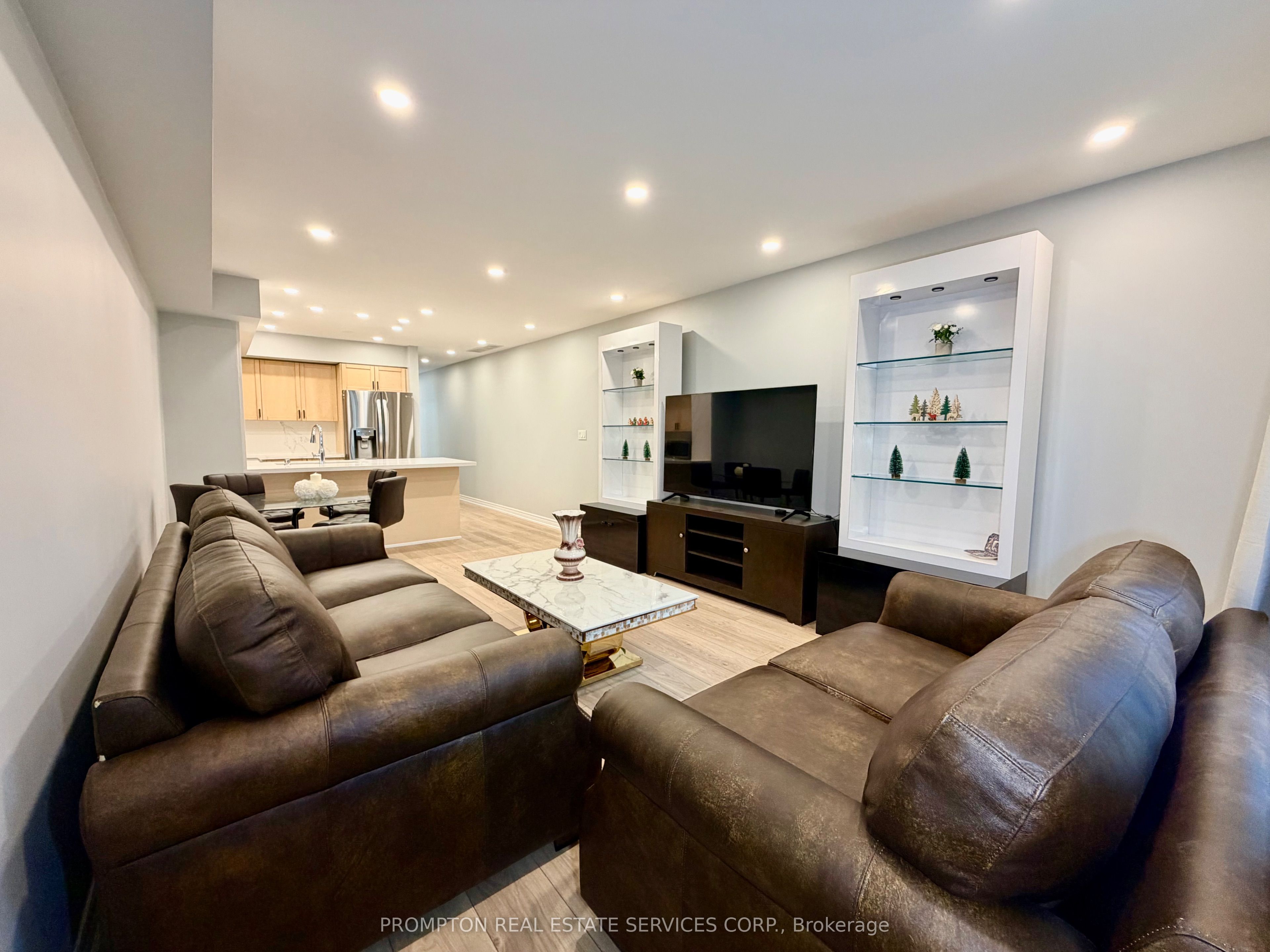 285 ANTIBES Drive 11, Toronto, ON M2R 3X9 photo 3