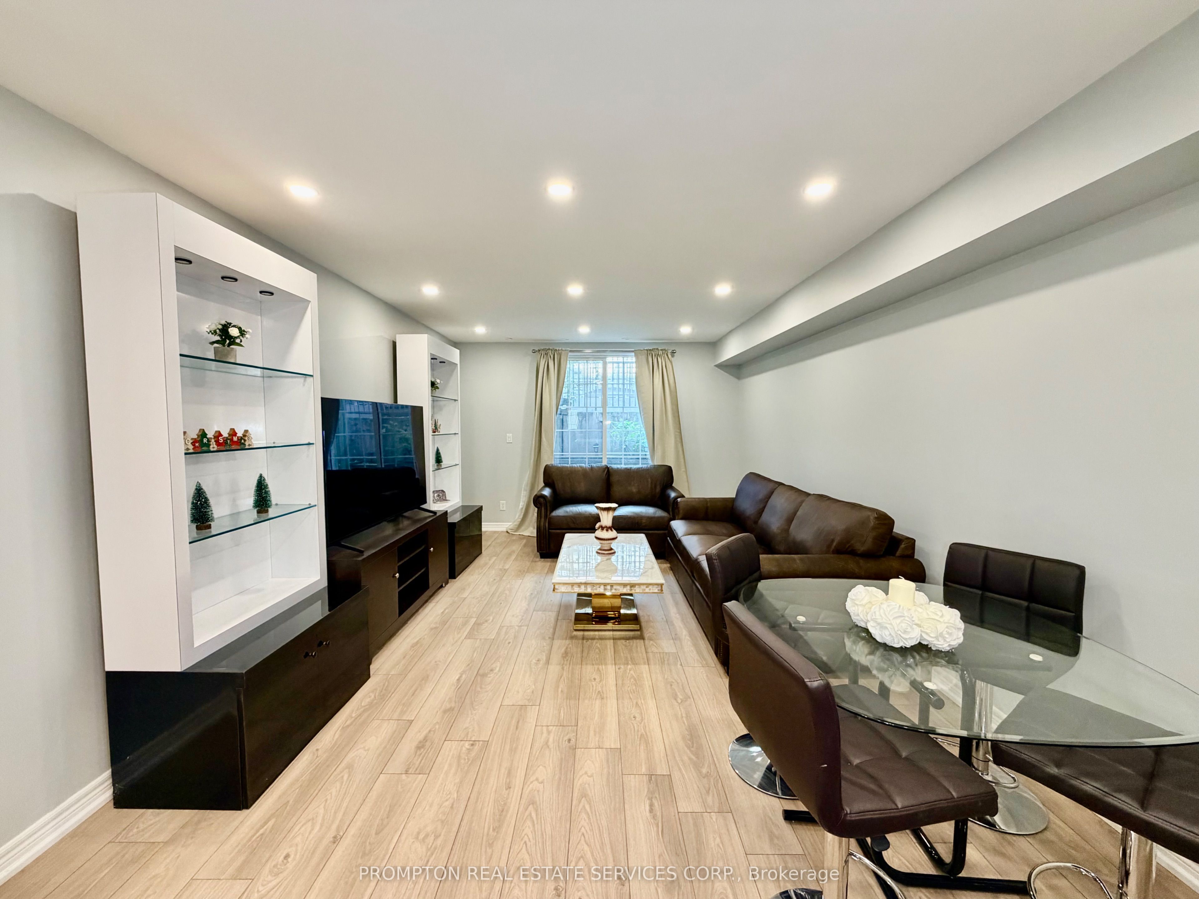 285 ANTIBES Drive 11, Toronto, ON M2R 3X9 photo 4