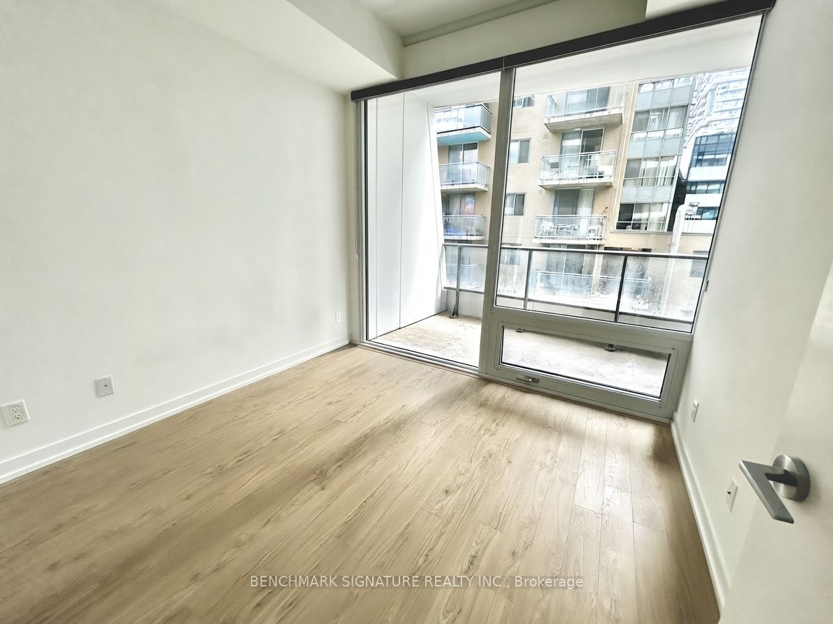85 Wood Street 523, Toronto, ON M4Y 0E8 photo 5