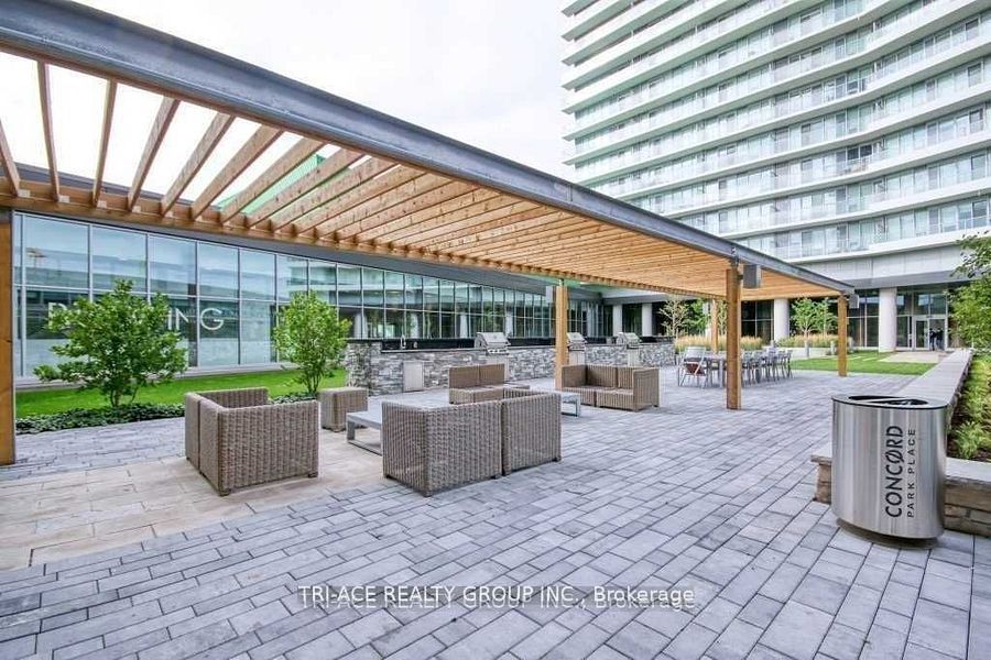 113 Mcmahon Drive Th02, Toronto, ON M2K 0E5 photo 5