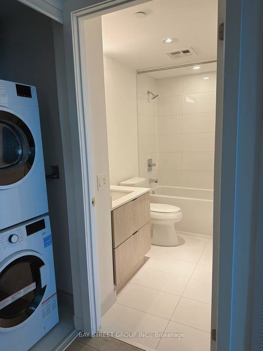 395 Bloor Street E 3006, Toronto, ON M4W 0B4 photo 4
