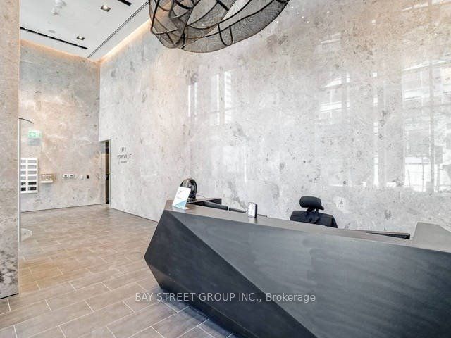 1 Yorkville Avenue 4602, Toronto, ON M4W 0B1 photo 2