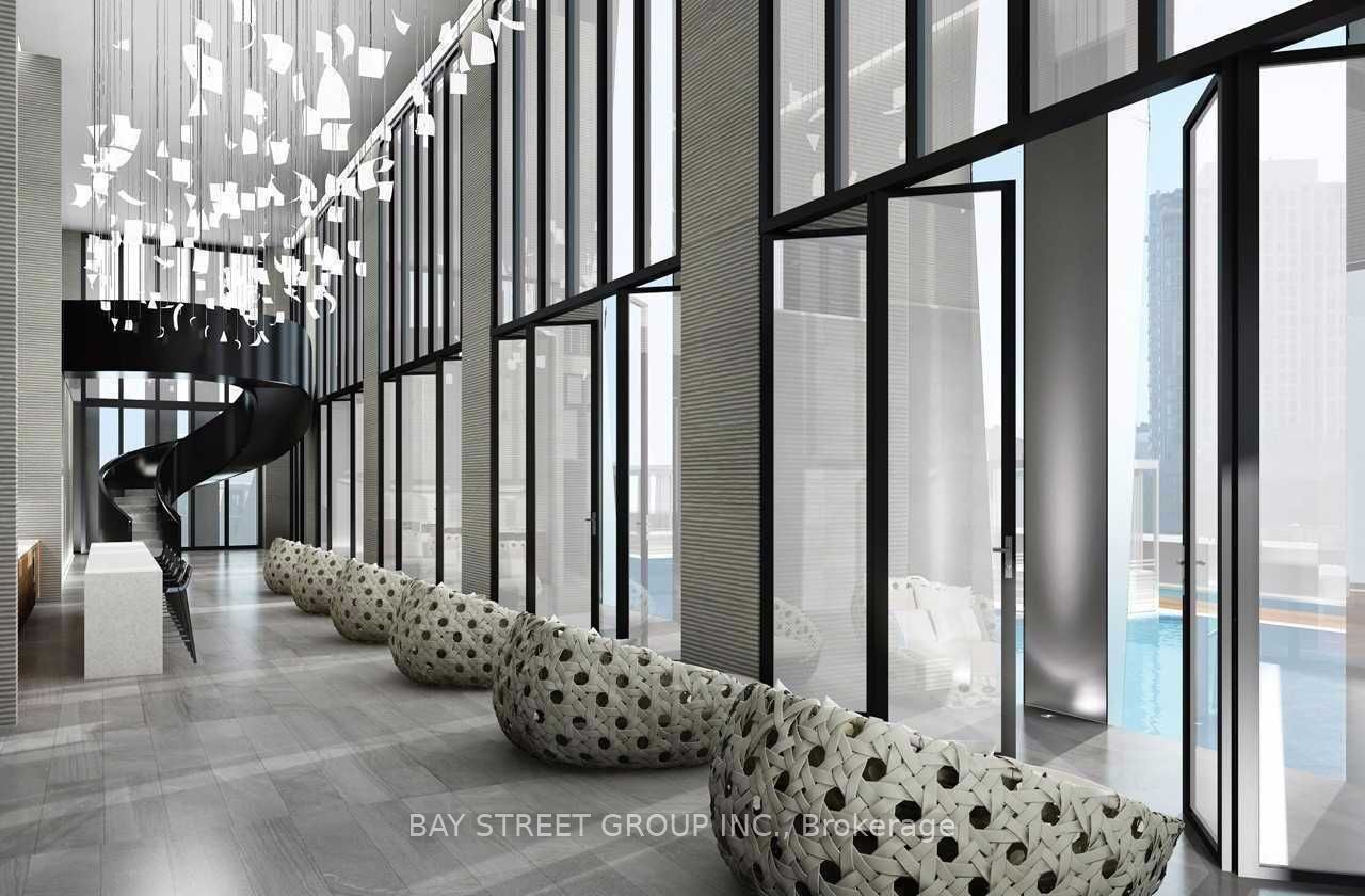 1 Yorkville Avenue 4602, Toronto, ON M4W 0B1 photo 3