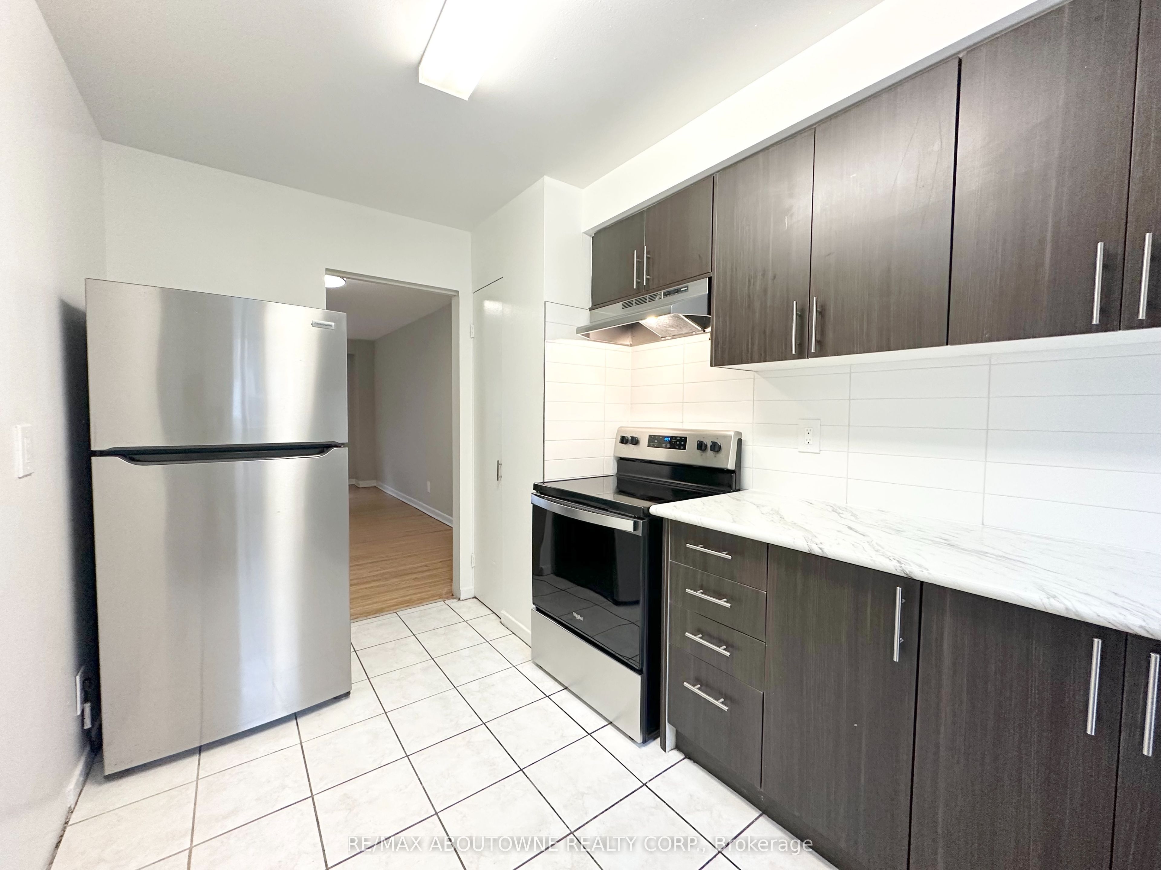 63 Havenbrook Boulevard TH4, Toronto, ON M2J 1A7 photo 2