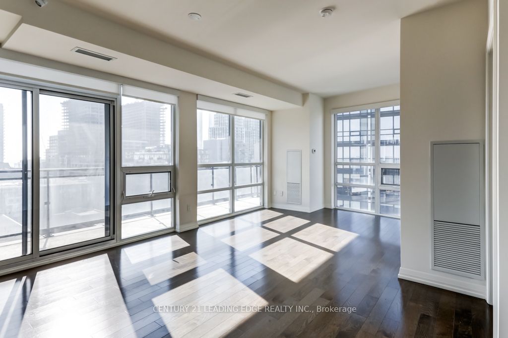460 Adelaide Street E 939, Toronto, ON M5A 1N6 photo 5