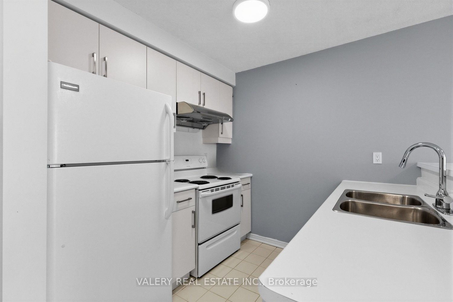 10 Yonge Street 2910, Toronto, ON M5E 1R4 photo 5