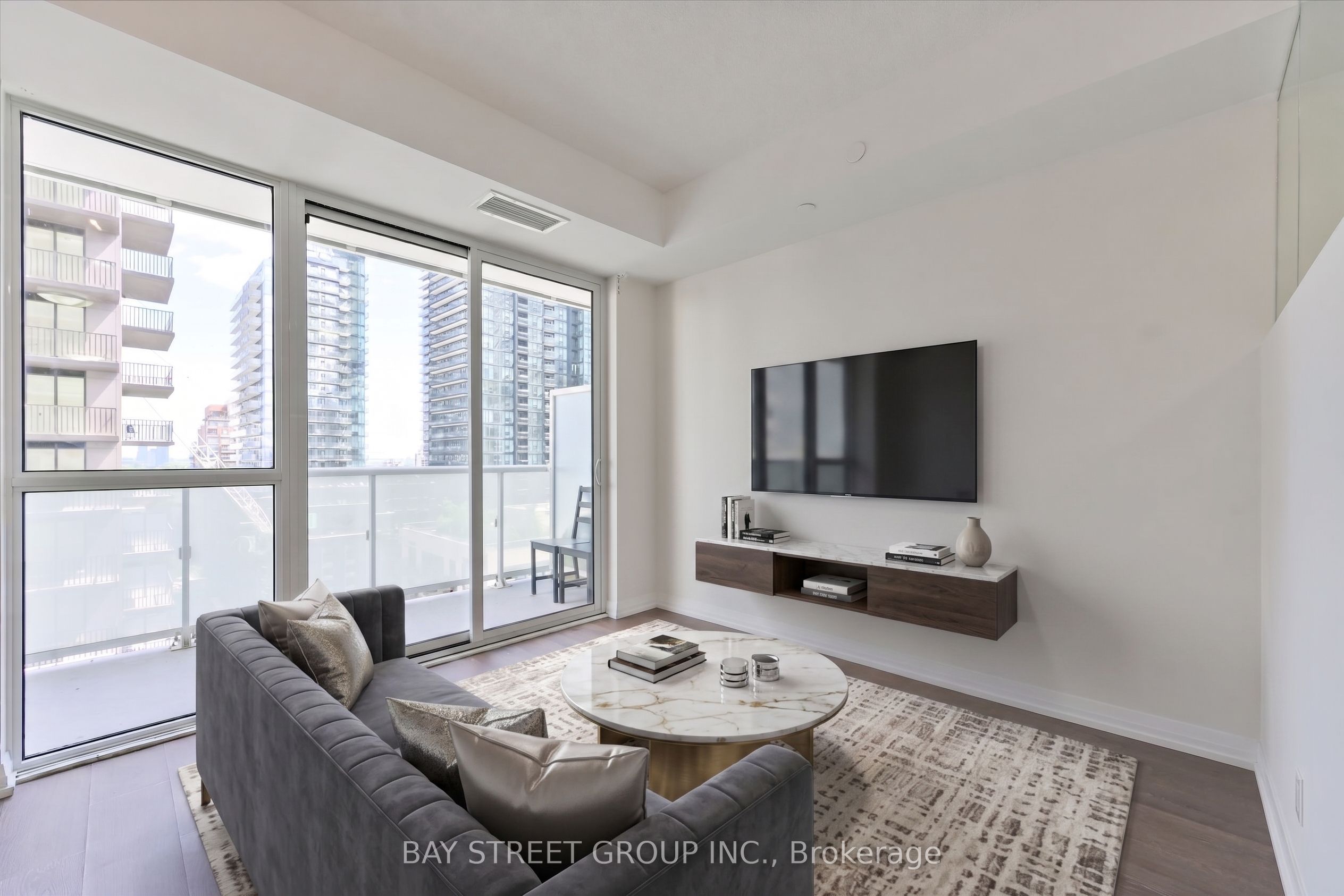101 erskine Avenue 1106, Toronto, ON M4P 0C5 photo 3