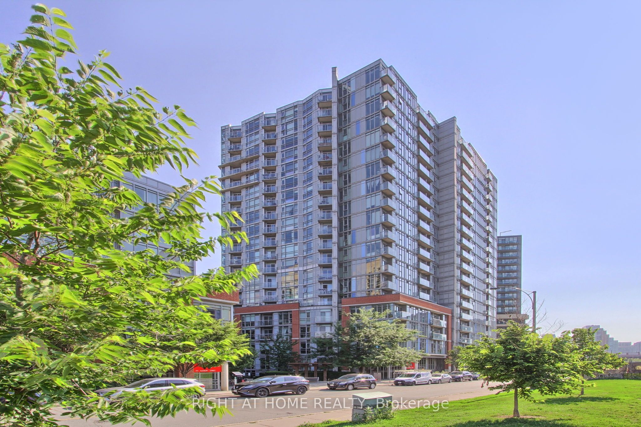 150 Sudbury Street 610, Toronto, ON M6J 3S8